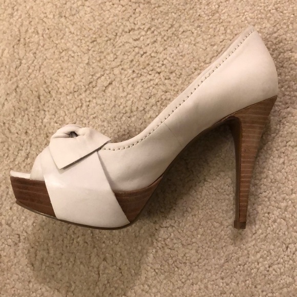 Guess high heels -NEW - Picture 3 of 4